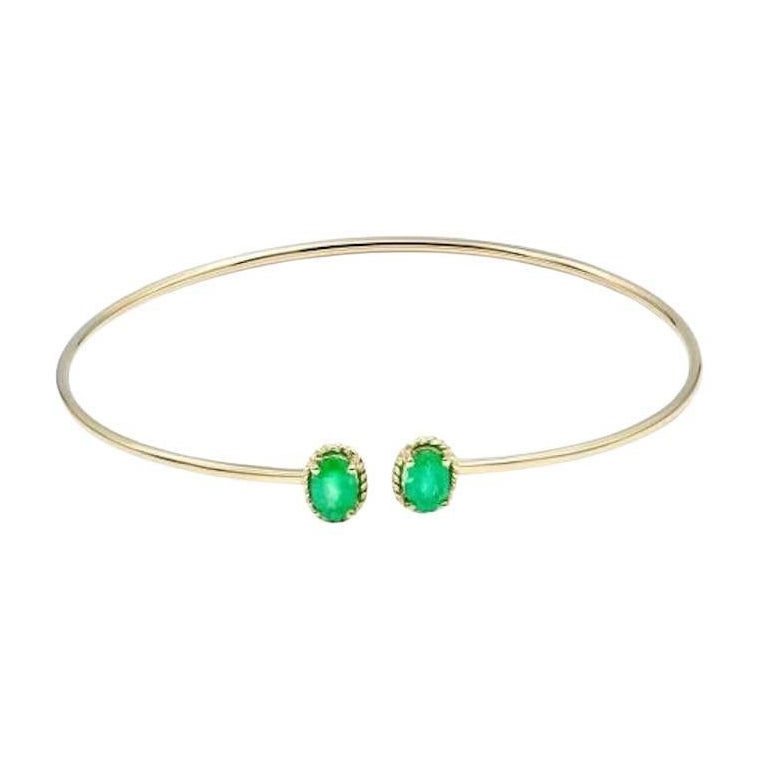 Modern Yellow Gold Emerald Bracelet  For Her
