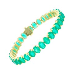 Pulsera de esmeralda natural de forma ovalada de 25,24 quilates Oro amarillo de 18 quilates