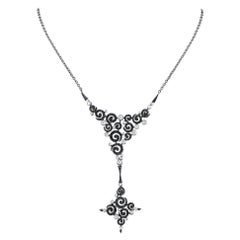Stefan Hafner Halskette aus 18 Karat Weißgold mit 1,05 Karat Diamant und schwarzen Diamanten