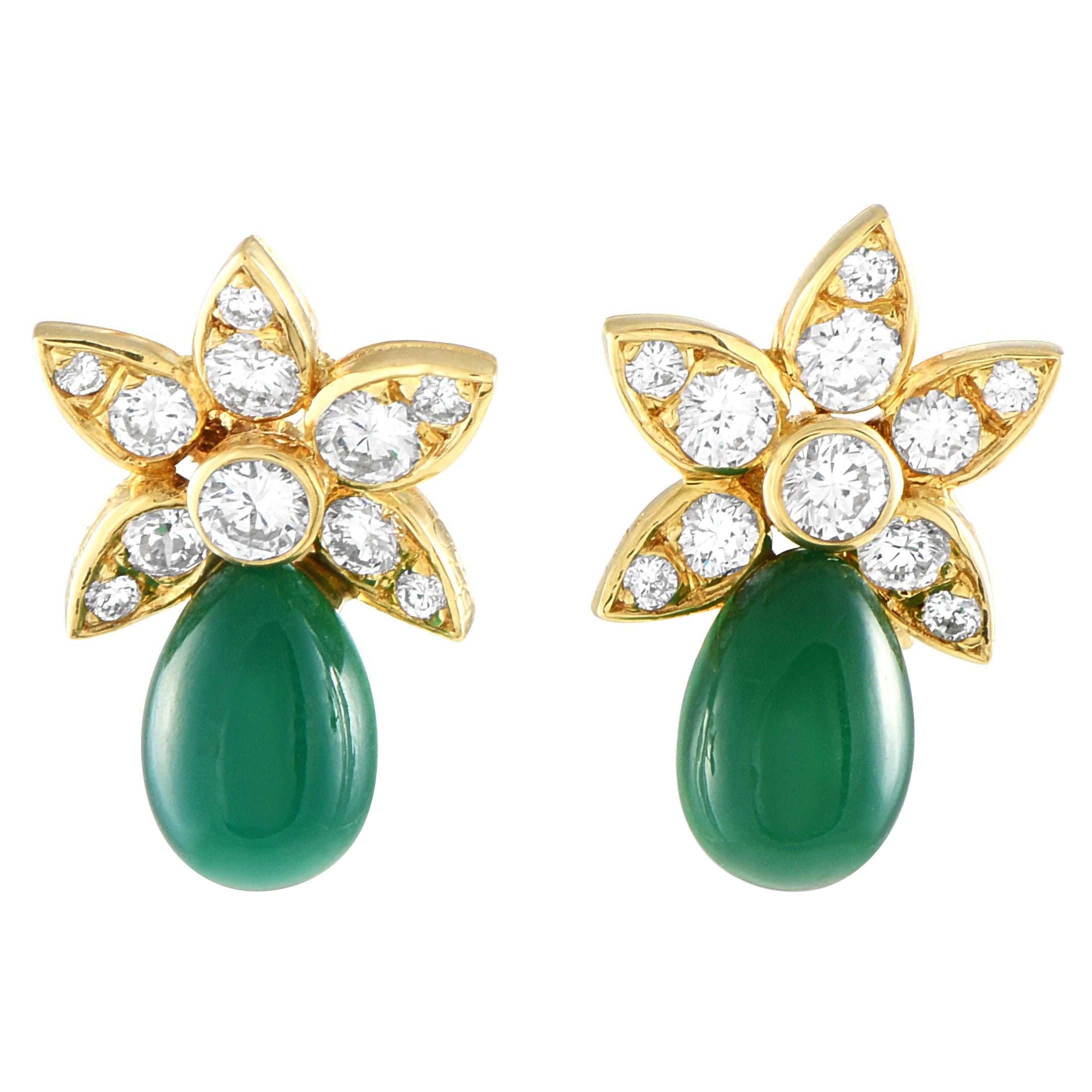 Van Cleef & Arpels Vintage 18K Gold 0.80ct Diamond and Chrysophrase Earrings For Sale