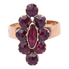 Anello navette con granato antico di Perpignan, gioielli regionali in oro rosa 18 ct.