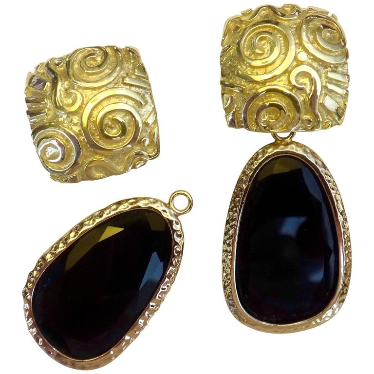 Michael Kneebone 18 Karat Yellow Gold Black Onyx Petroglyph Dangle Michael Kneebone 18 Karat Yellow Gold Black Onyx Petroglyph Dangle Earrings