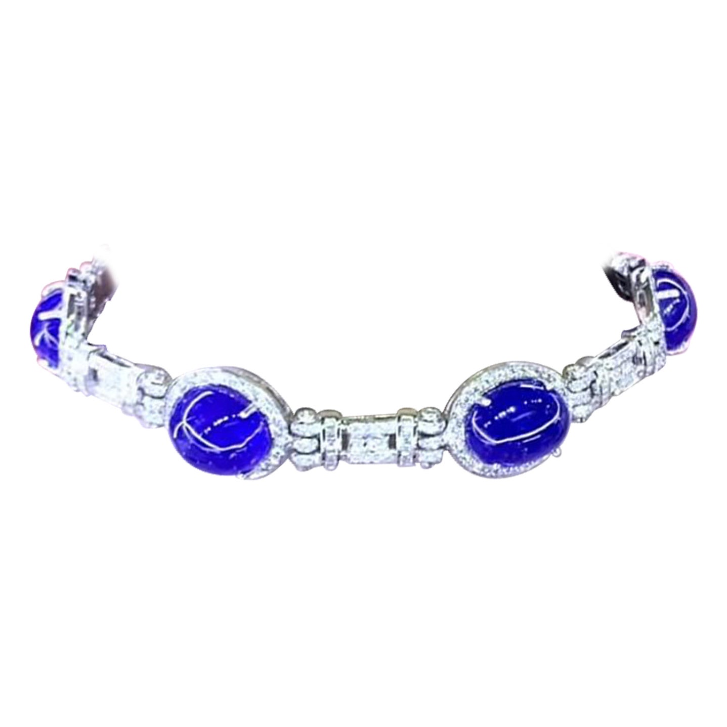 Bracciale in oro 18 carati con tanzanite certificata AIG da 80,00 carati e 4,80 carati di diamanti in vendita