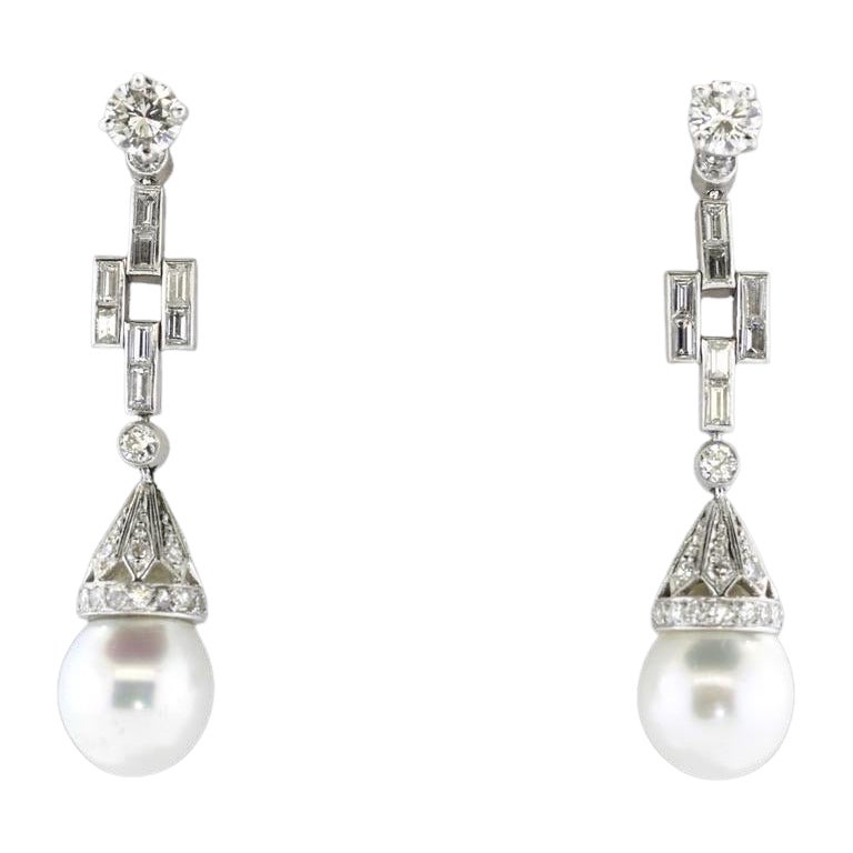Platinum & Diamond Vintage Earrings Pendant  Style with Fine Diamonds & Pearls For Sale 1