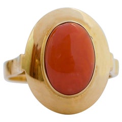 Coral, 18 Karat Yellow Gold Ring.