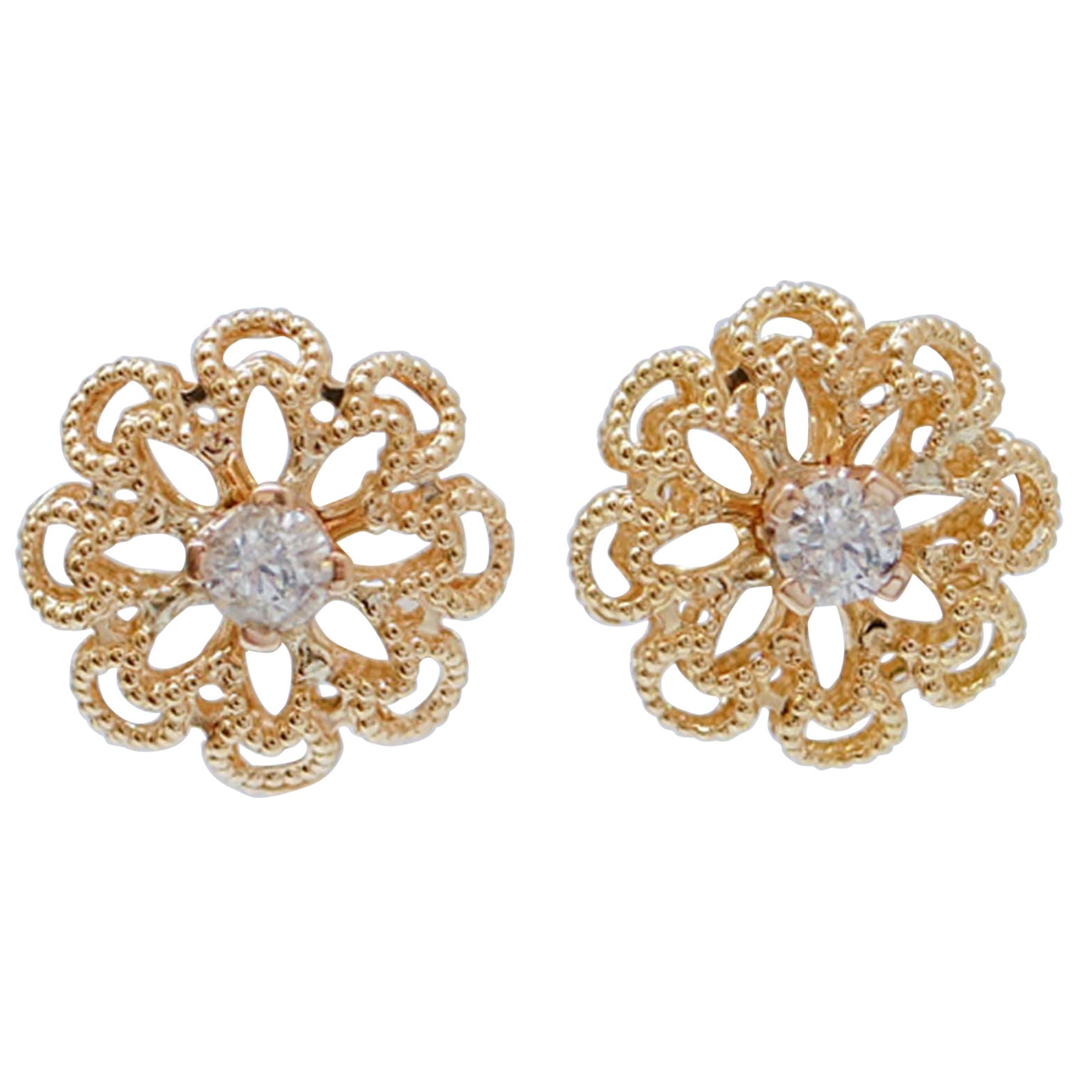 Diamonds, 18 Karat Yellow Gold Flower Earrings.