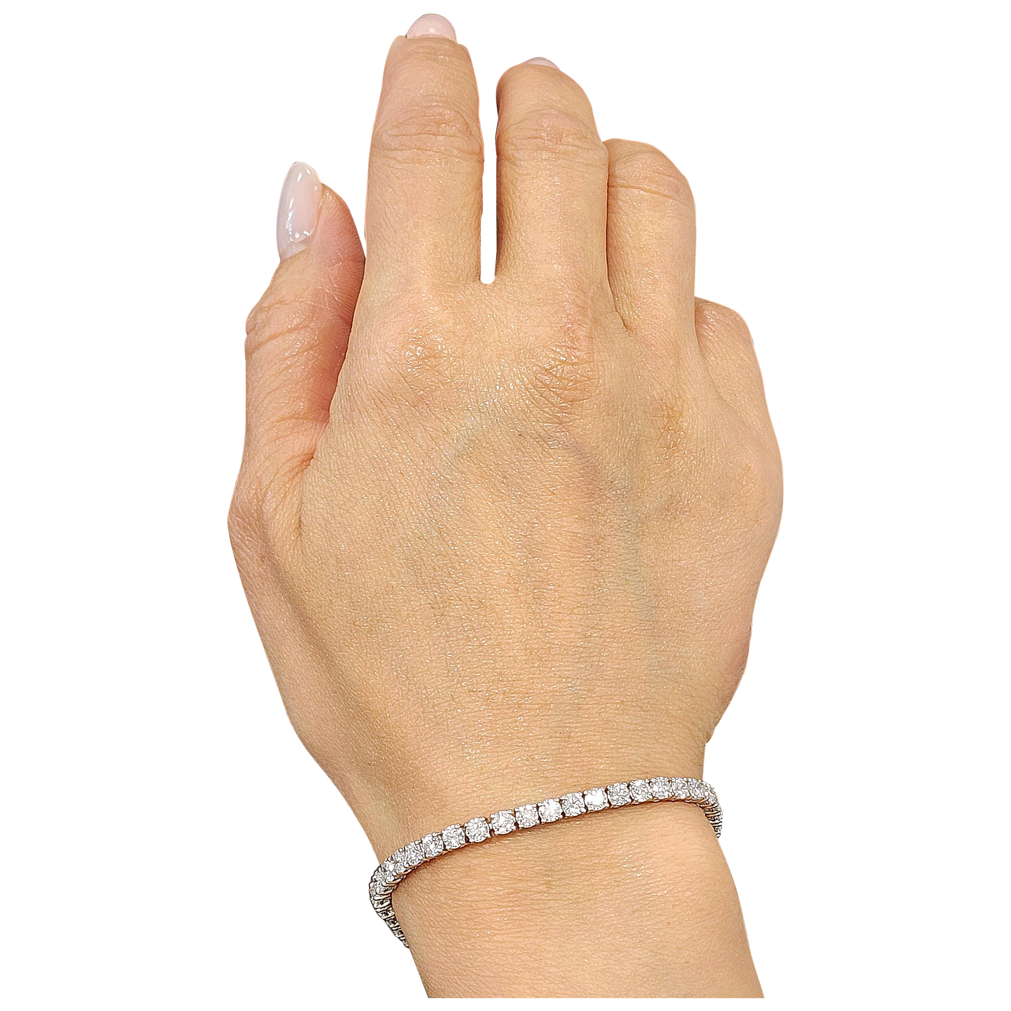 Bracelet de tennis en diamant de 7.26 ct