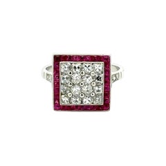 Bague Vintage en platine avec diamant de taille française et rubis rouge de forme carrée
