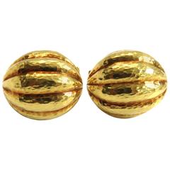 David Webb Hammered Gold Cufflinks 12