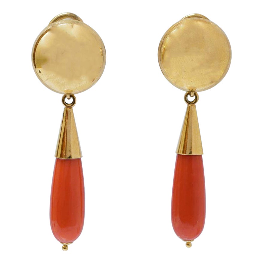 Coral, 18 Karat Yellow Gold Dangle Earrings.