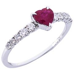 Alex Jona Anillo solitario de oro blanco de 18k con corazón de rubí y diamante blanco