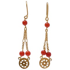 Coral, Pendientes de Oro Amarillo de 18 Kilates.