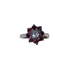 Antiker Diamant- und Rubin-Cluster-Ring aus 18 Karat Gelbgold.