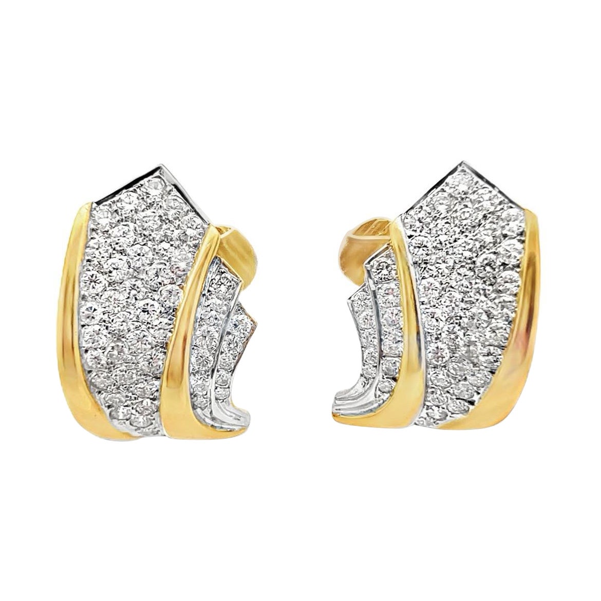 Round Cut Diamond Earrings For Sale