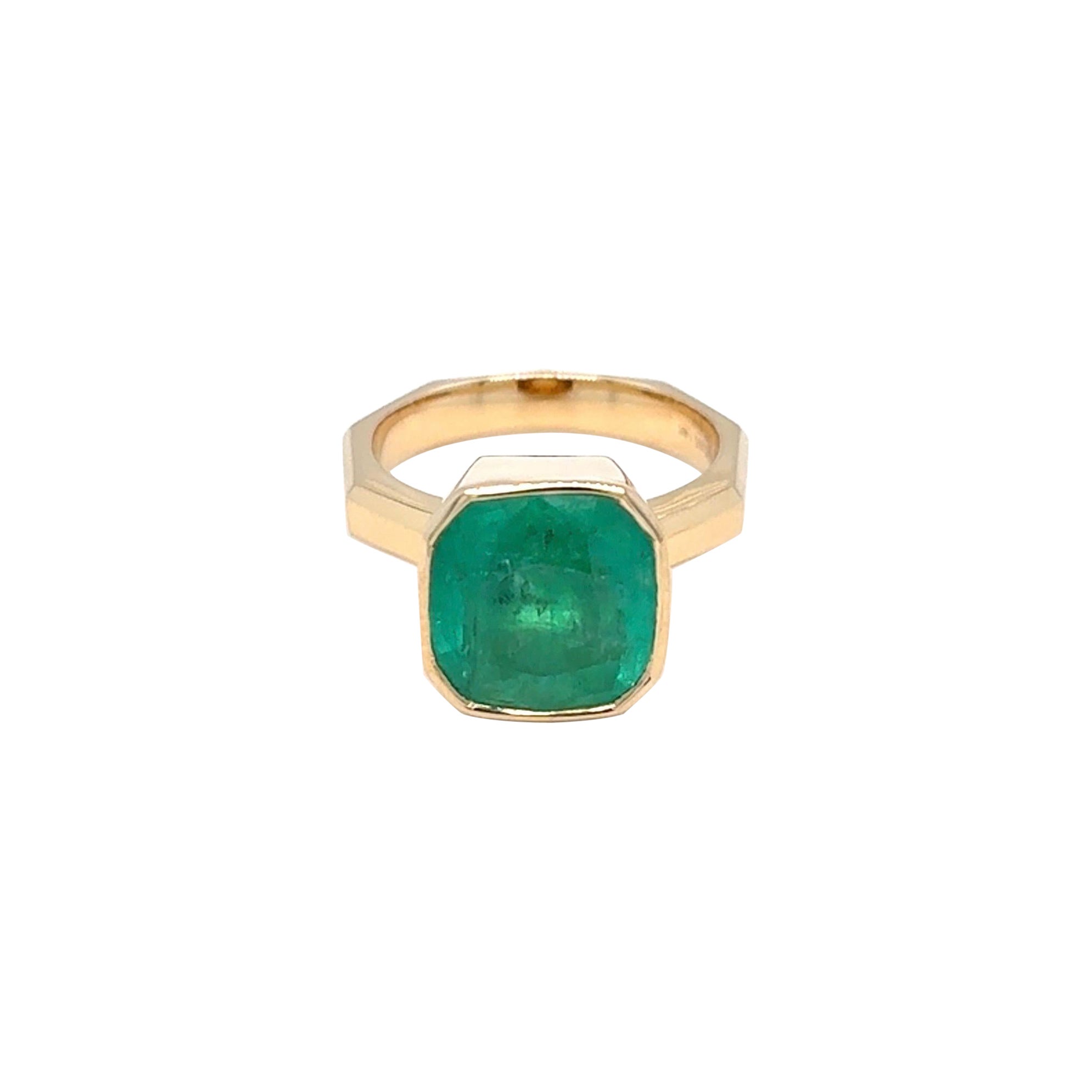 6.45 Carat Cushion Cut Colombian Emerald Yellow Gold Ring For Sale
