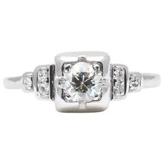 Antique Art Deco 0.50 Carat Diamond Engagement Ring in Platinum
