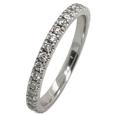 Anello di diamanti a eternità completa in oro bianco 18ct, con 0,28ct di diamanti incastonati