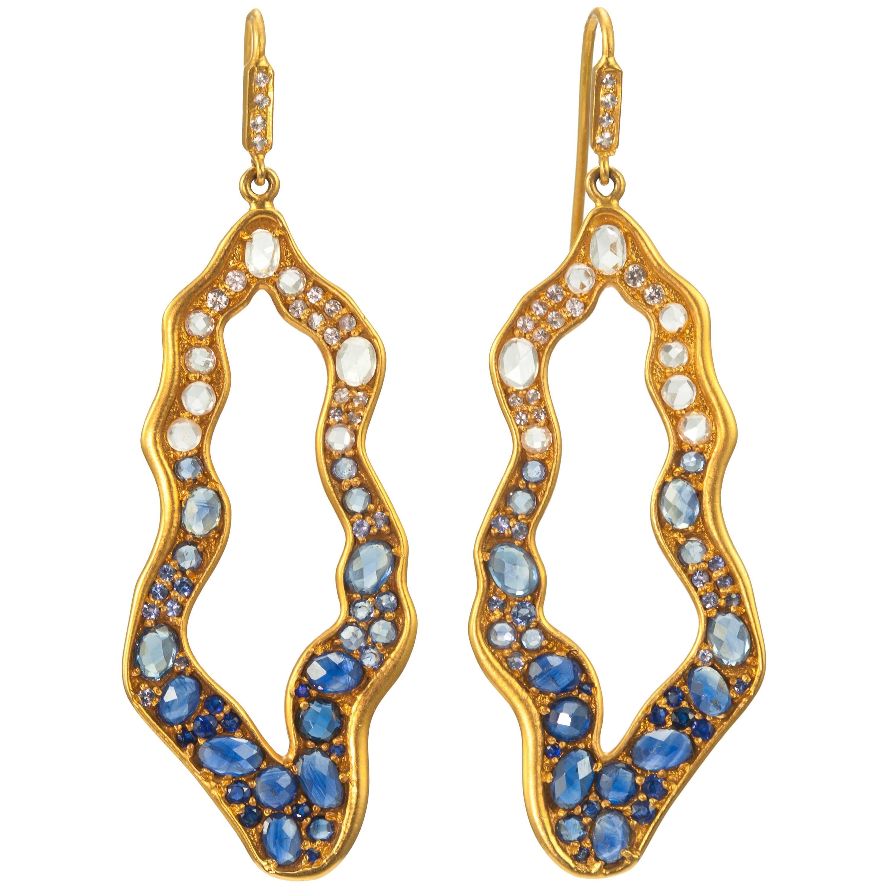 Lauren Harper Collection Blue Sapphire Ombre Drop Gold Earrings For Sale