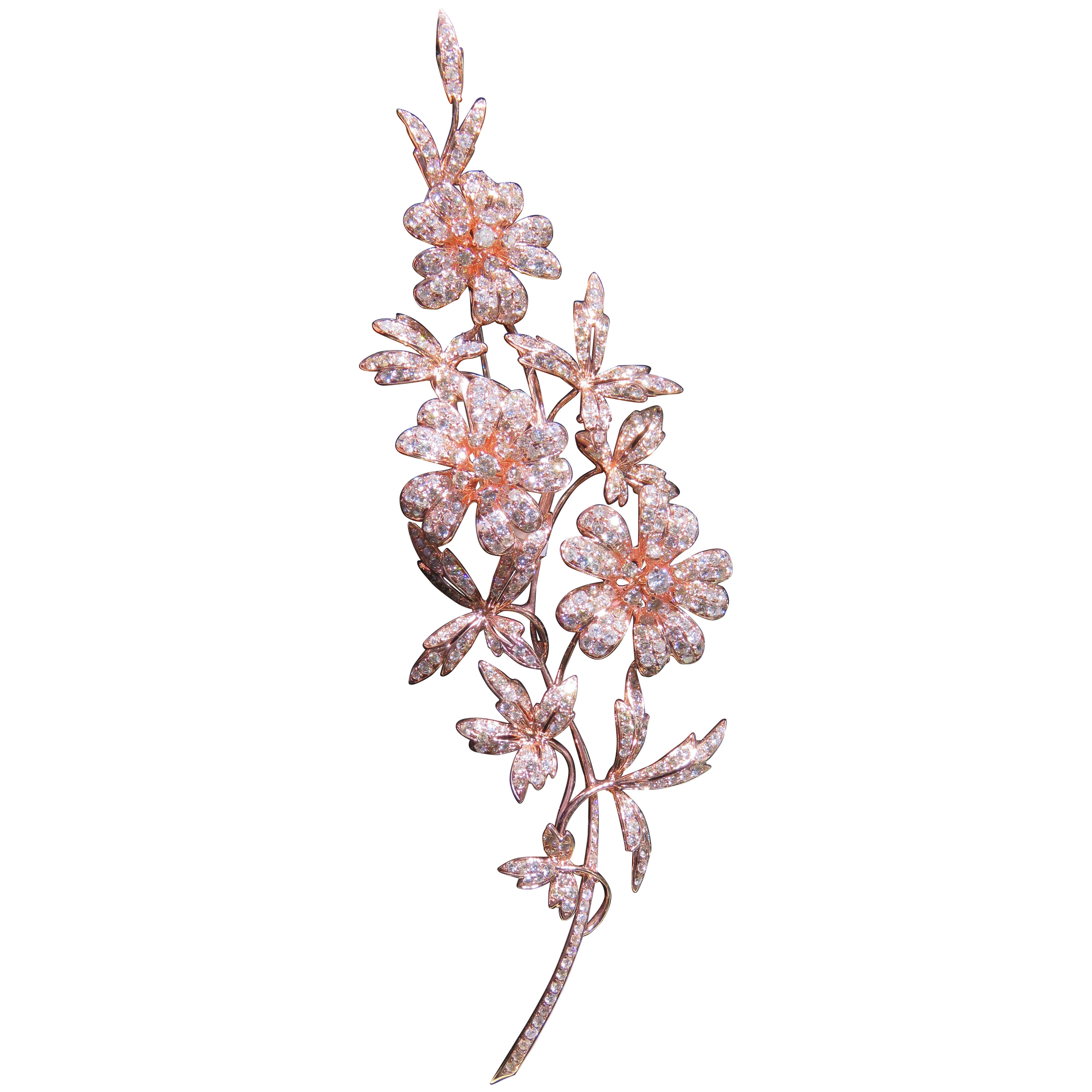NWT $43, 800 Large 18KT Rose Gold Fancy Glittering Flower Diamond Brooch For Sale