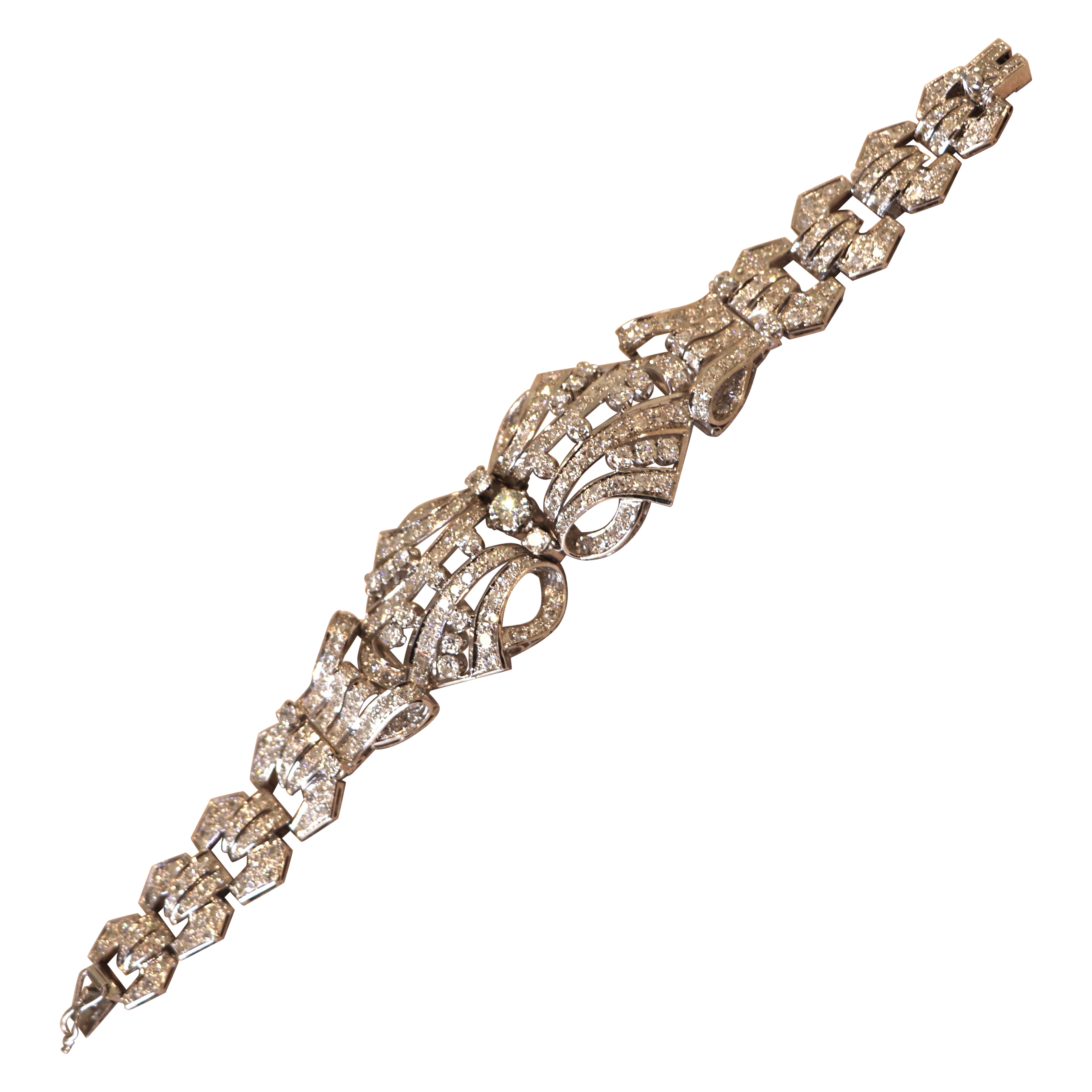 Platinum bracelet with diamonds