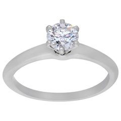 Tiffany & Co. Bague solitaire en platine avec diamant