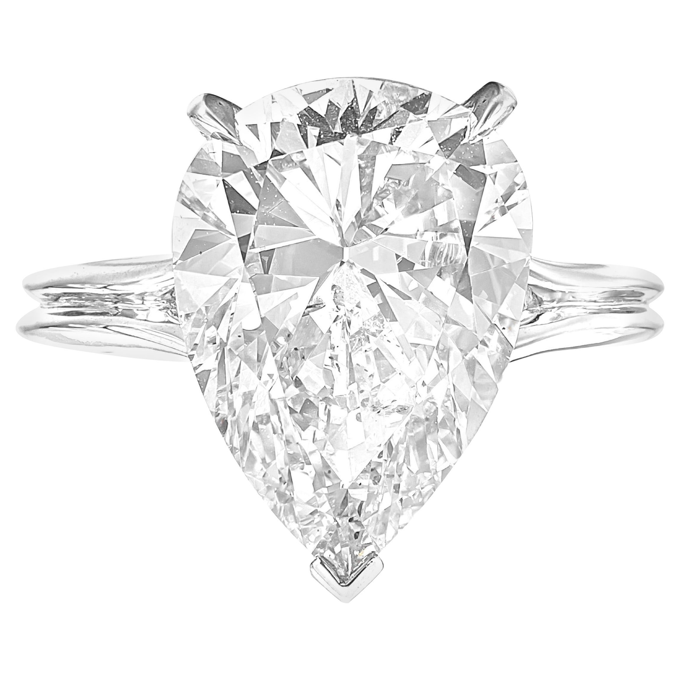 GIA Certified 3 Carat Emerald Cut Diamond D Color VVS2 Clarity For Sale