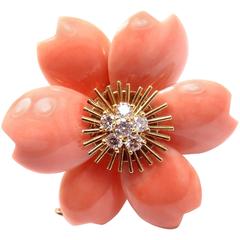 Van Cleef & Arpels Rose de Noel Diamond Coral Medium Flower Yellow Gold Brooch