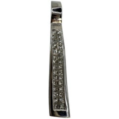Invisible setting pendant 14KT white gold 0.50 carats of diamonds