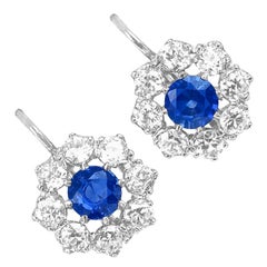 Orecchini a cerchio con zaffiro (circa 1,6 carati) e diamante (circa 2,4 carati)