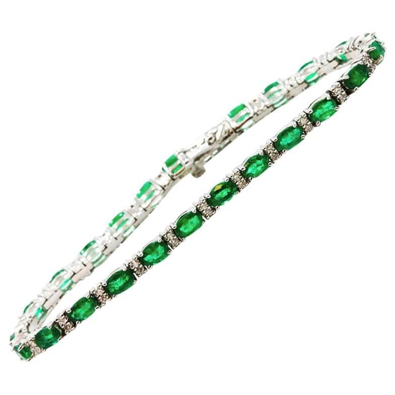 Emerald Diamond White Gold Bracelet For Sale