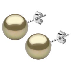 Yoko London Pistachio-Coloured Tahitian Pearl Earring, in 18 Karat White Gold