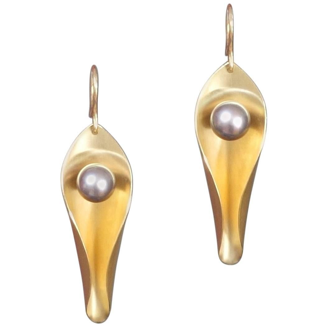 Elegant Pair of Unique Modern Day-to-Night Pearl Gold Earrings For Sale
