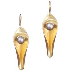 Elegant Pair of Unique Modern Day-to-Night Pearl Gold Earrings