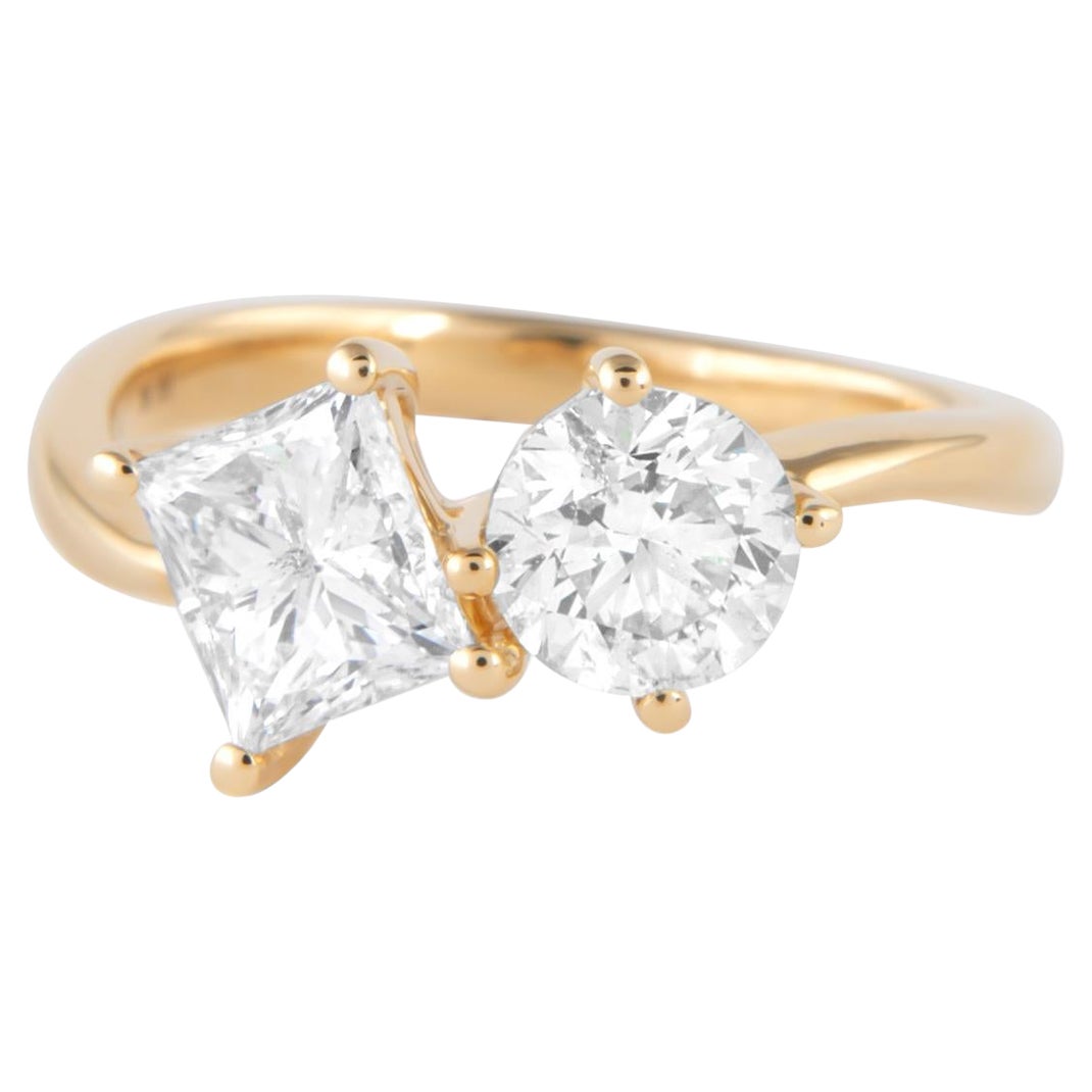 Alexander Beverly Hills 1.86ct Princess & Round Diamond Toi Et Moi Ring 18k