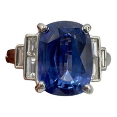 Verlobungsring mit 3, 46 Karat blauem Saphir und 0, 35 Karat Baguette-Diamanten