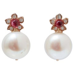 Pendientes de 12,5 mm de perlas, rubíes, diamantes y oro rosa.