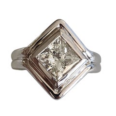 Stupendo anello da cocktail con diamante taglio principessa da 2,33 carati in oro bianco 18 carati