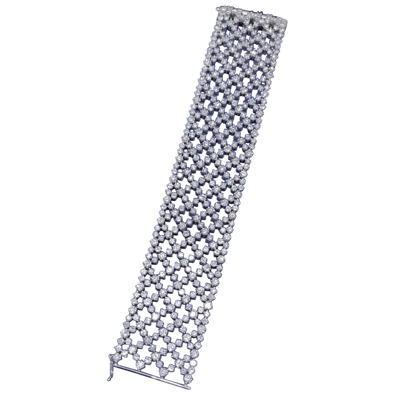 14k White Gold Round Diamond Mesh Wide Open Lace Link Bracelet 30.26 CT