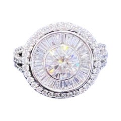 Anello da cocktail in oro bianco 14k con diamante tondo e baguette Moissanite in stile antico