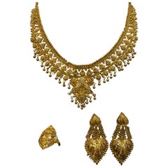 Collar, Pendientes y Anillo de Oro de 22 Kilates 54Gm Conjunto Collar Princesa Novia