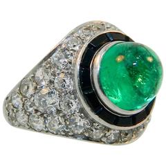 Trabert & Hoeffer Art Deco Colombian Emerald Onyx Diamond Platinum Ring