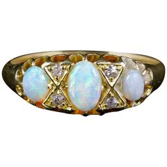 Antique Victorian Opal Diamond Gold Ring circa 1880