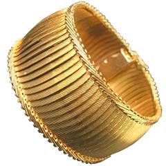 Antique Yellow Gold Cuff Bracelet circa 1900s