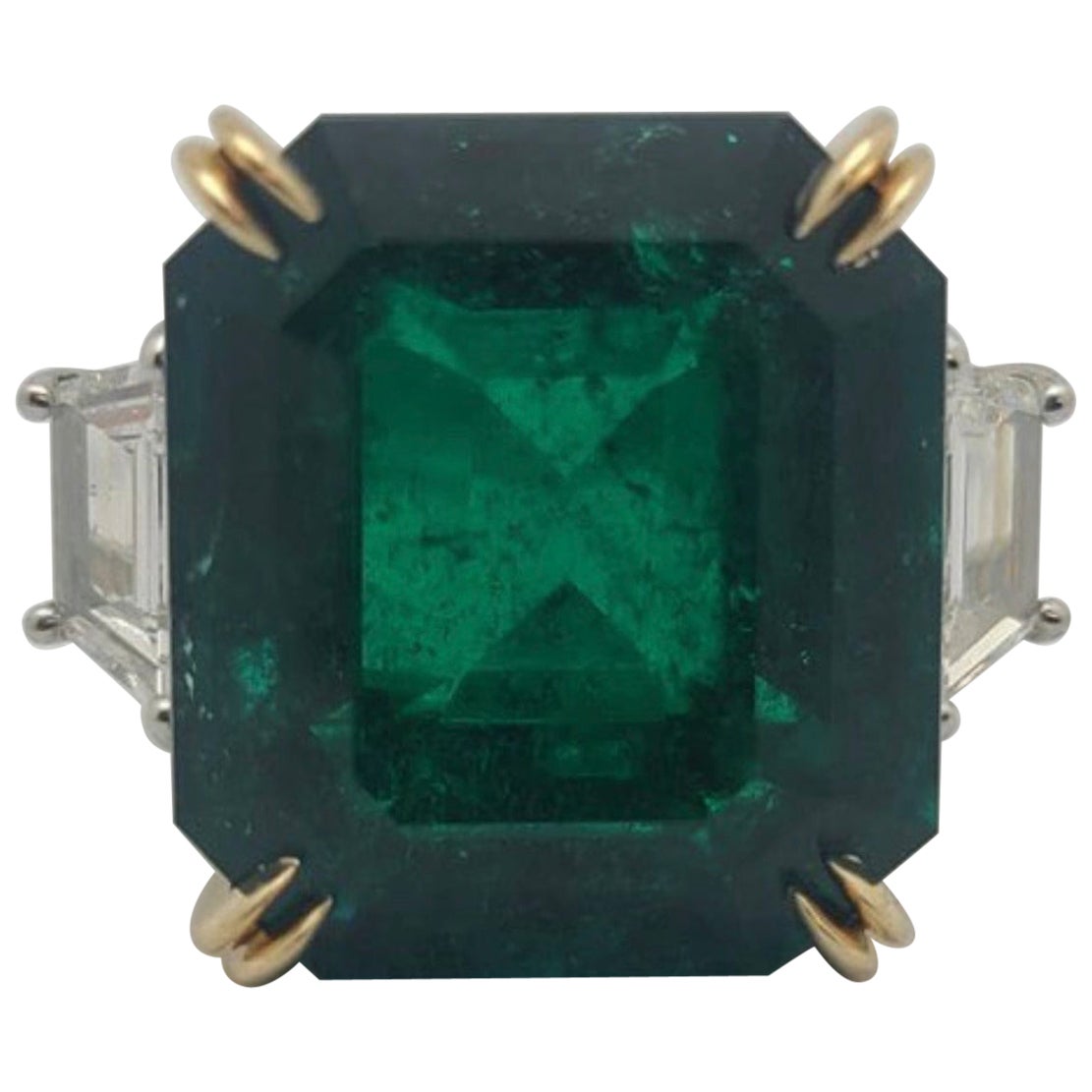 Colombian Emerald & Diamond Platinum Ring, Gübelin Certified