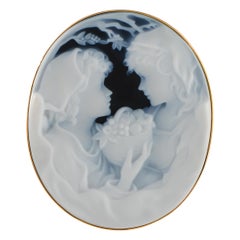 18K Yellow Gold Onyx Cameo Brooch