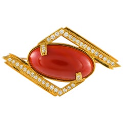 18K Yellow Gold 1.01 ct Diamond and Coral Brooch