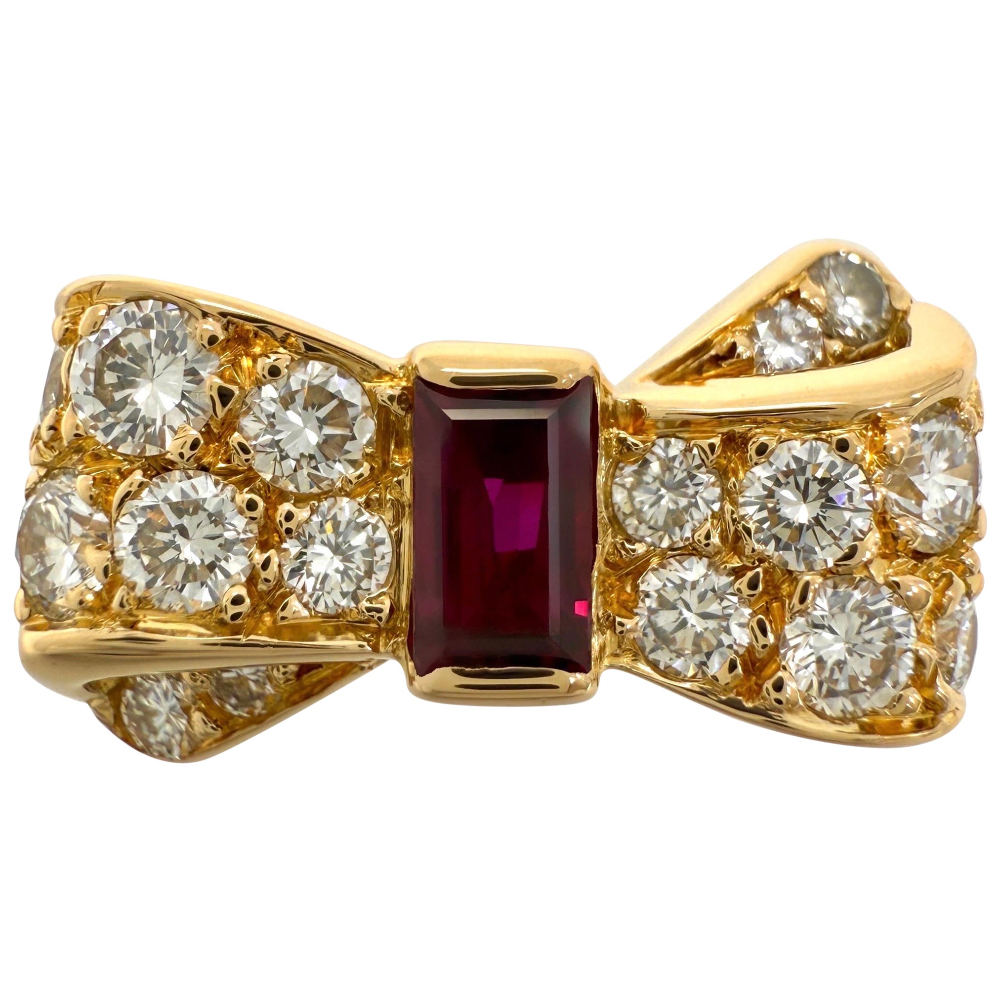 Rare Vintage Van Cleef & Arpels Ruby & Diamond Bow 18k Yellow Gold Cocktail Ring