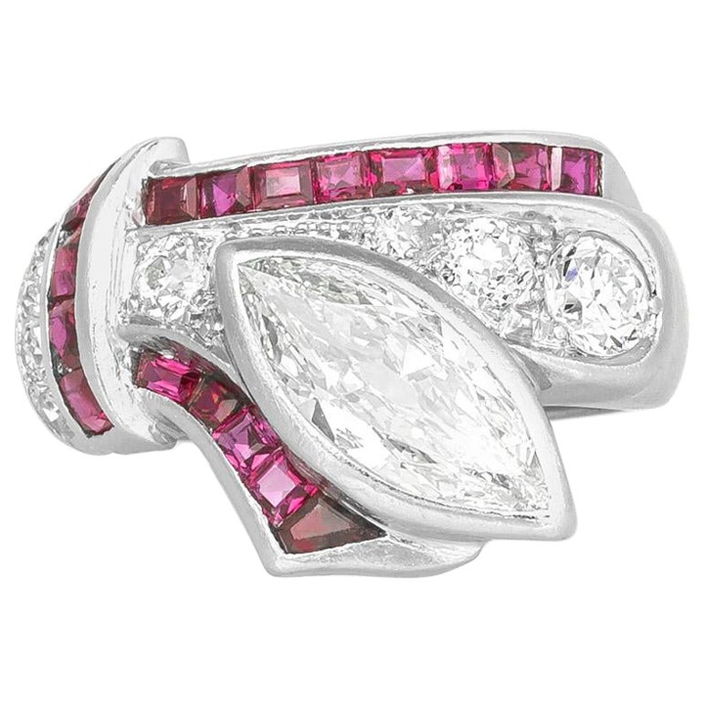 Vintage 1950er Jahre 1,25 Karat Diamantring mit Rubinen im Marquise-Schliff