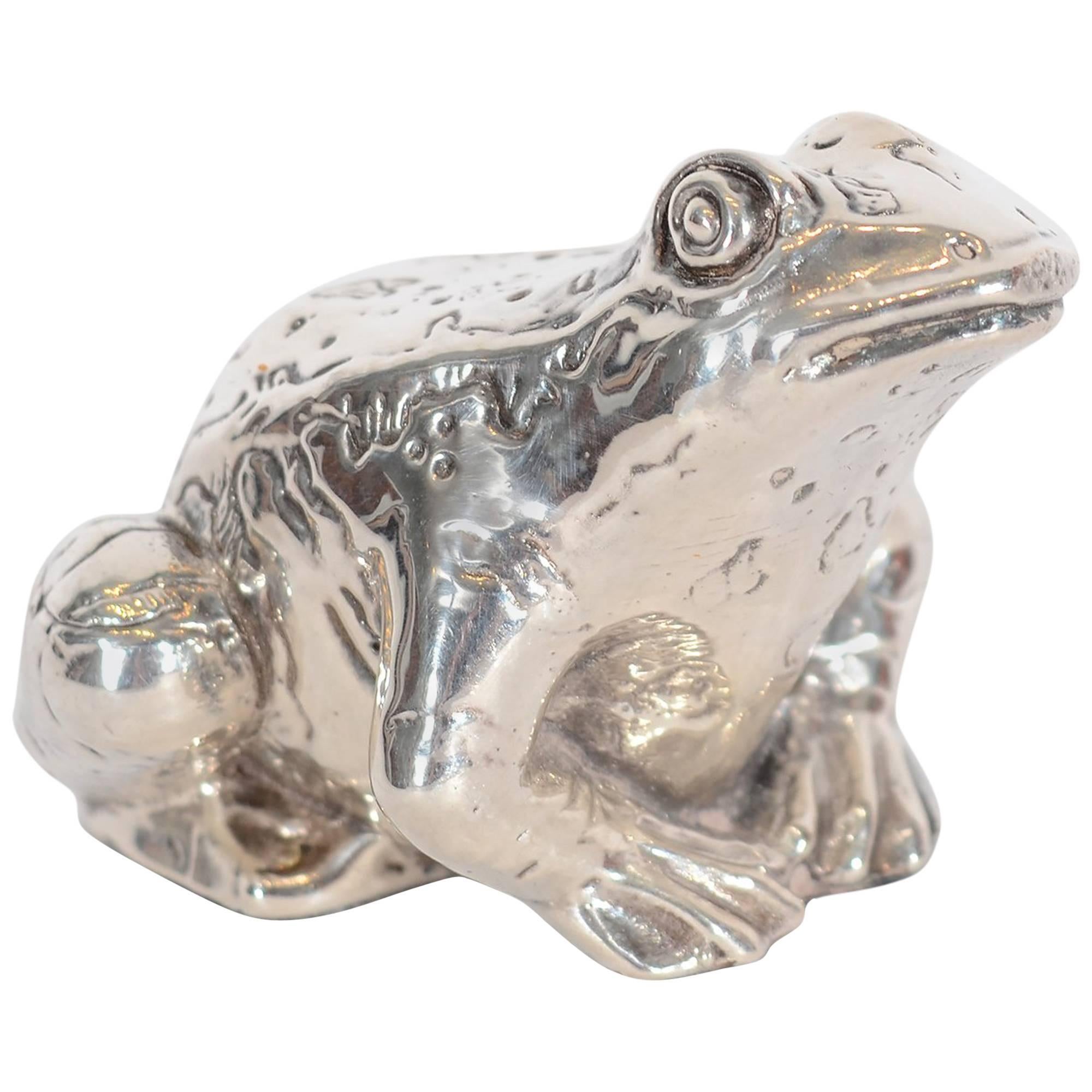 Silver Frog Table Ornament