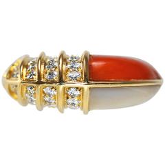 1970s Grassy Coral Diamond Mother-of-Pearl Gold Ring 5